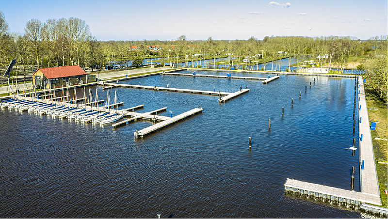 Waterrijck Sneekermeer ligplaatsen beschikbaar