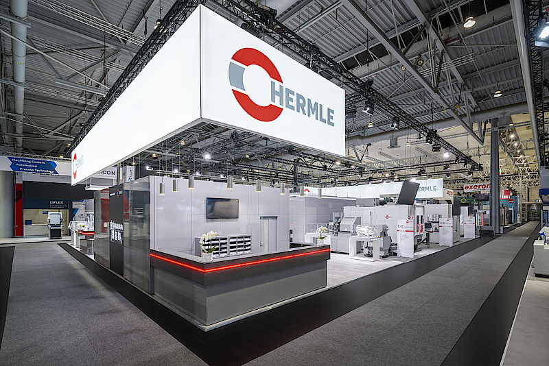 <span style="color:#c20d19">Vakmanschap</span><br /> in een strak jasje Hermle op EMO in Hannover