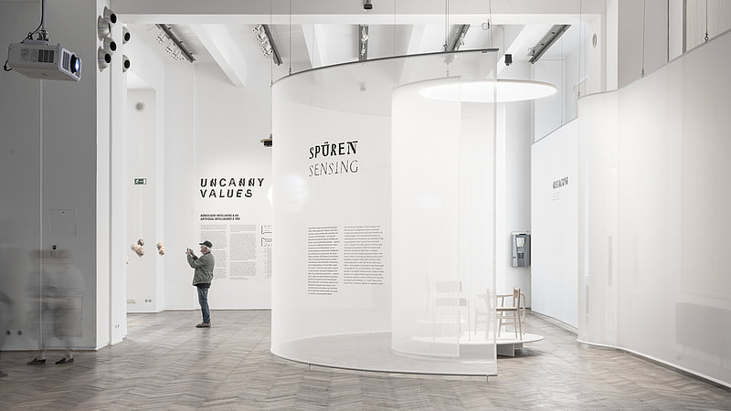 Extraordinairy Exhibitions